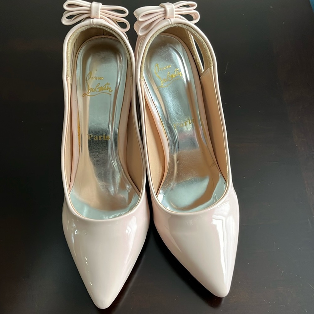 Like new Louis Vuitton pump